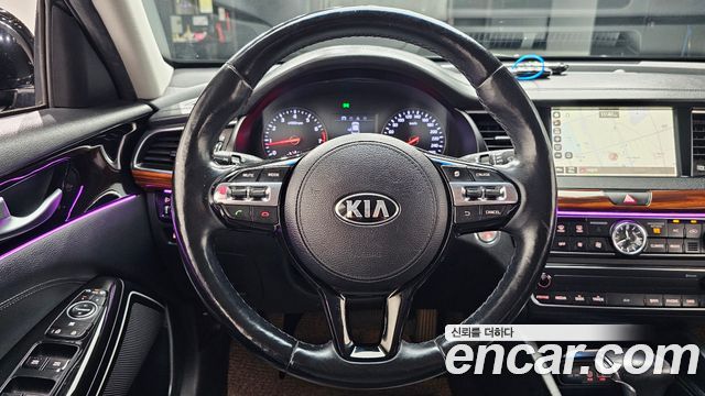 Kia K7 2016 — photo 19