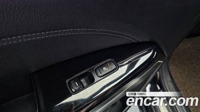 Kia K7 2016 — photo 25