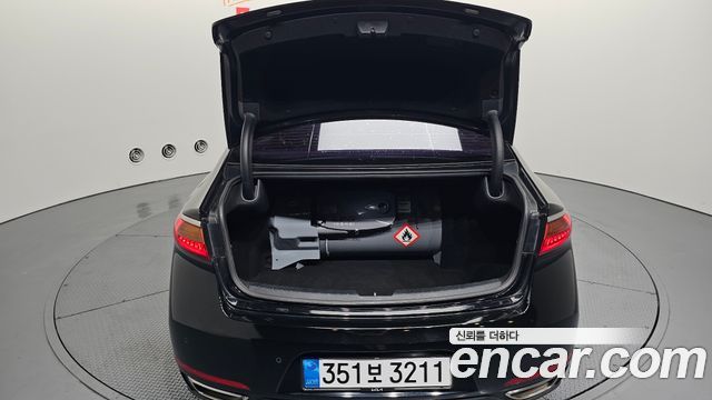Kia K7 2016 — photo 26