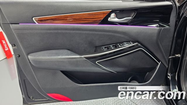 Kia K7 2016 — photo 14