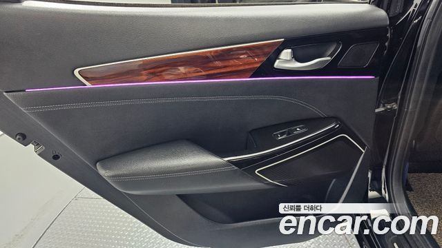 Kia K7 2016 — photo 15