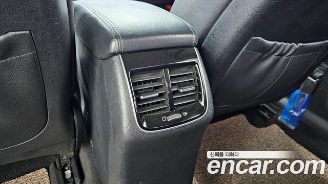 Kia K7 2016 — photo 31