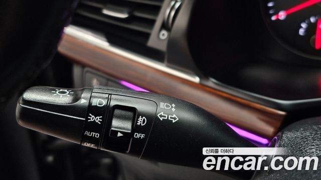 Kia K7 2016 — photo 32