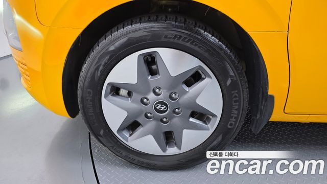 Hyundai Staria 2022 — photo 5