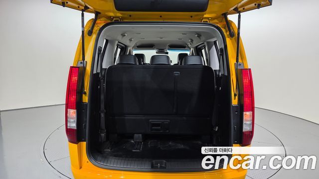 Hyundai Staria 2022 — photo 26