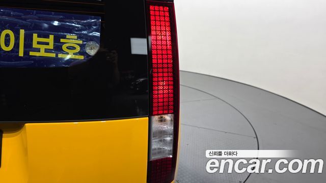 Hyundai Staria 2022 — photo 9