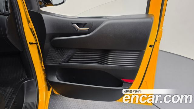 Hyundai Staria 2022 — photo 15