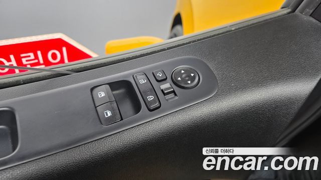 Hyundai Staria 2022 — photo 28