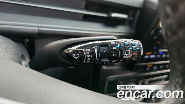 Hyundai Staria 2022 — photo 30