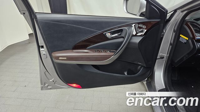 Hyundai Grandeur 2014 — photo 14