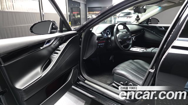 Genesis G80 2022 — photo 13