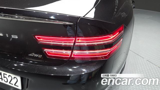 Genesis G80 2022 — photo 9
