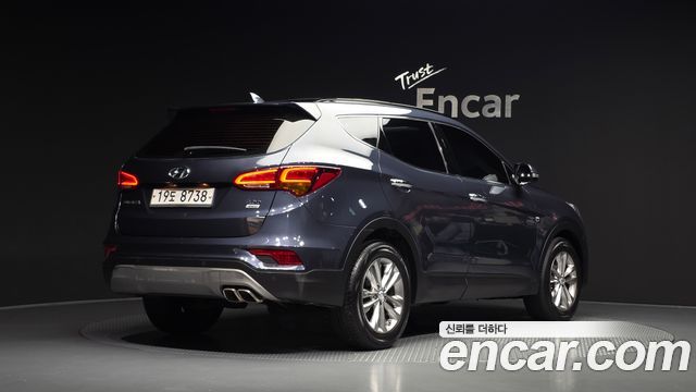 Hyundai Santafe 2018 — photo 2