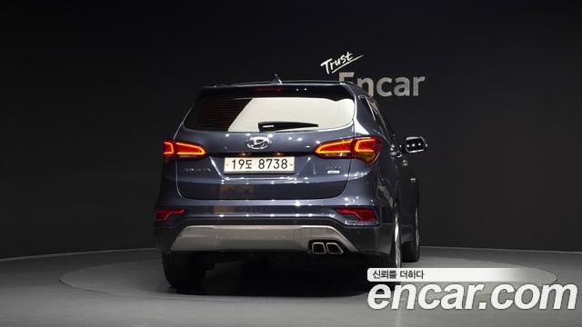Hyundai Santafe 2018 — photo 4