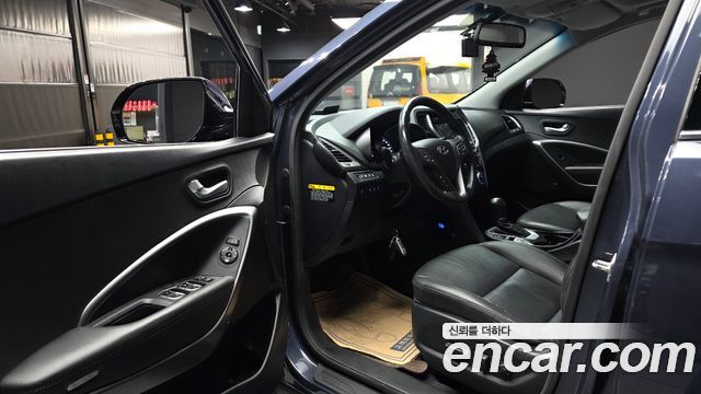 Hyundai Santafe 2018 — photo 13