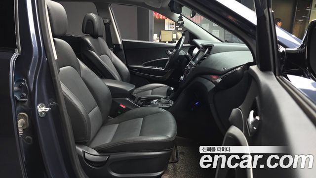 Hyundai Santafe 2018 — photo 17