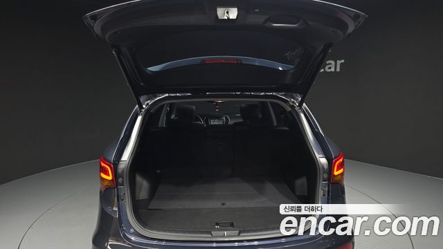 Hyundai Santafe 2018 — photo 26
