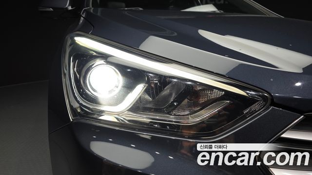 Hyundai Santafe 2018 — photo 8