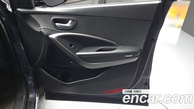 Hyundai Santafe 2018 — photo 14
