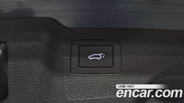 Hyundai Santafe 2018 — photo 27