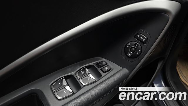 Hyundai Santafe 2018 — photo 29
