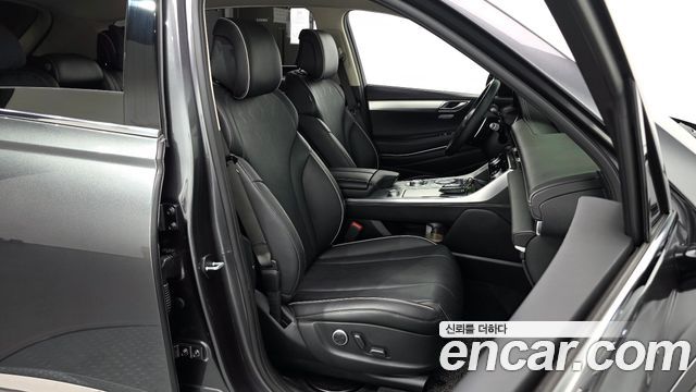 Genesis GV80 2020 — photo 11