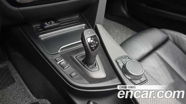 BMW 3-Series 2017 — photo 12