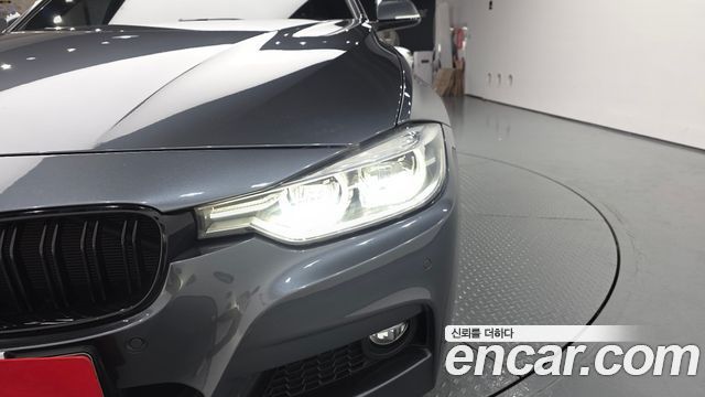 BMW 3-Series 2017 — photo 8