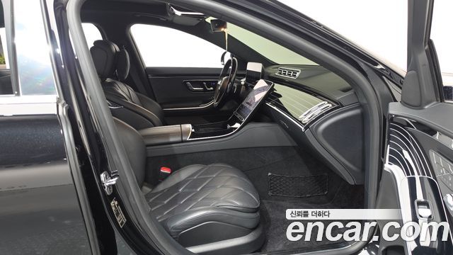 Mercedes-Benz S-Class 2021 — photo 11
