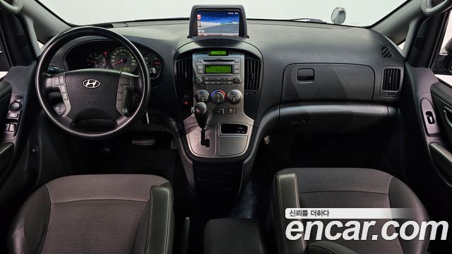Hyundai Starex 2012 — photo 7