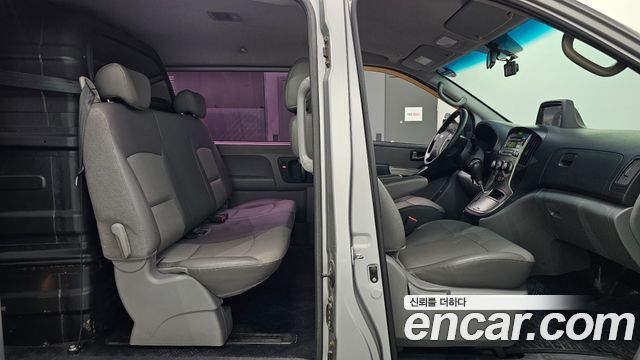 Hyundai Starex 2012 — photo 12