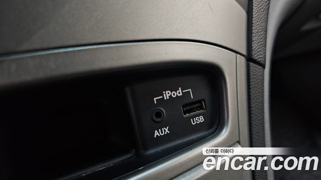Hyundai Starex 2012 — photo 19