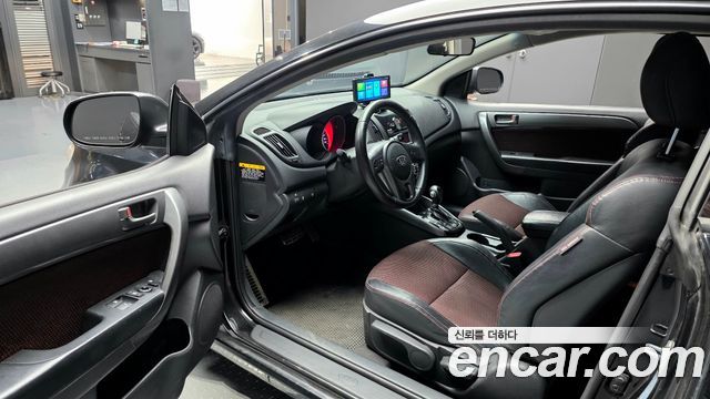 Kia Porte 2012 — photo 10