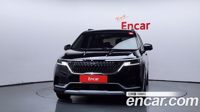 Kia Canival 2023 — photo 3