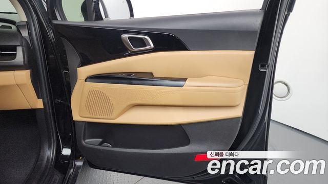Kia Canival 2023 — photo 14