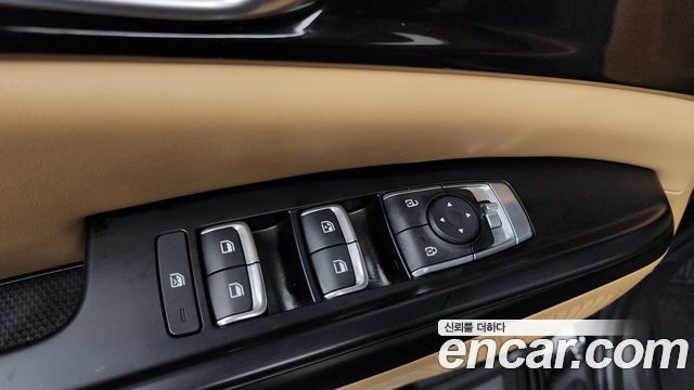 Kia Canival 2023 — photo 27