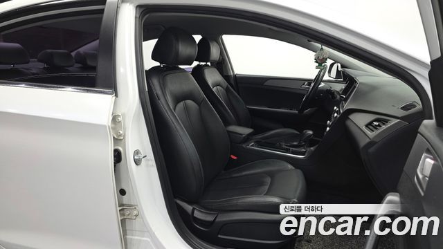 Hyundai Sonata 2018 — photo 11