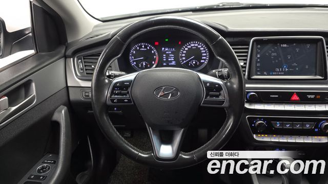 Hyundai Sonata 2018 — photo 13