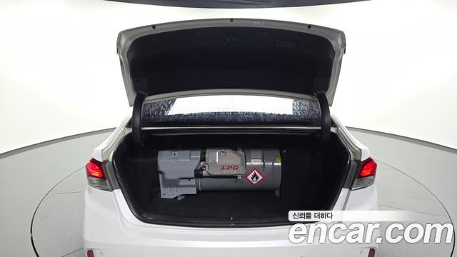 Hyundai Sonata 2018 — photo 20
