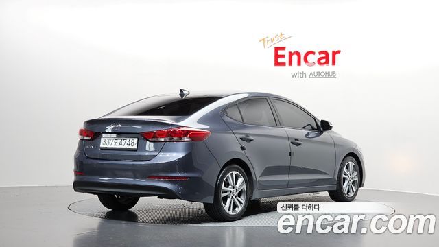 Hyundai AVANTE 2018 — photo 2