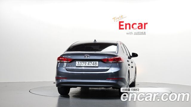 Hyundai AVANTE 2018 — photo 4