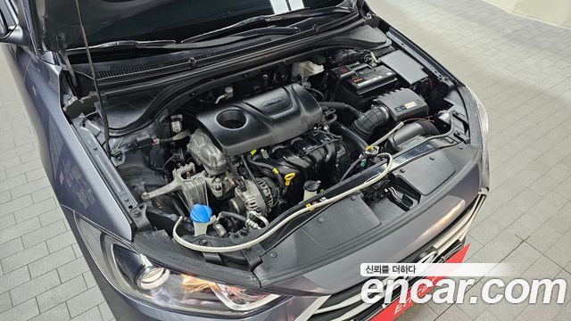 Hyundai AVANTE 2018 — photo 6