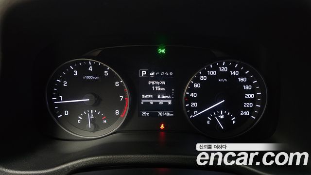 Hyundai AVANTE 2018 — photo 11