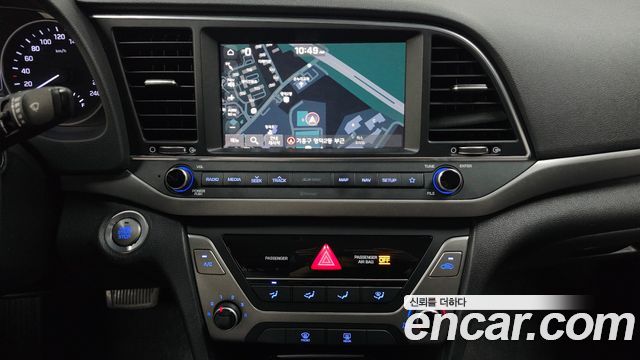 Hyundai AVANTE 2018 — photo 18