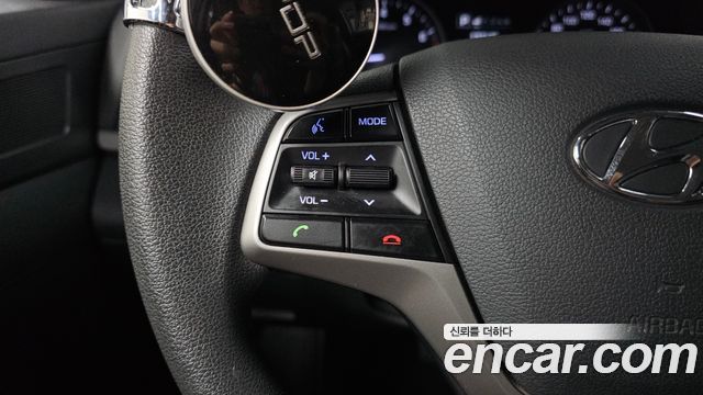 Hyundai AVANTE 2018 — photo 22