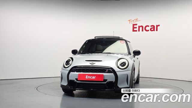 Mini Cooper 2023 — photo 3