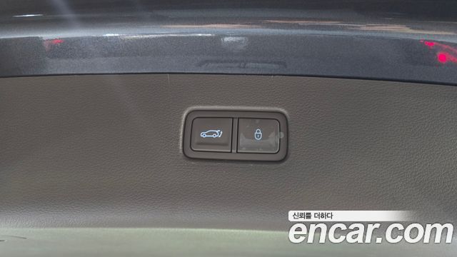Genesis GV80 2022 — photo 17