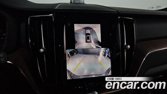 Volvo XC60 2025 — photo 20