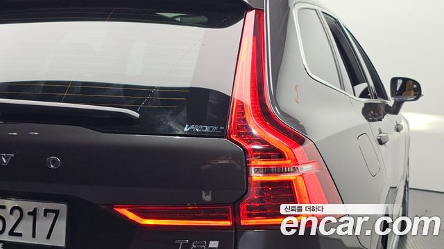 Volvo XC60 2025 — photo 8