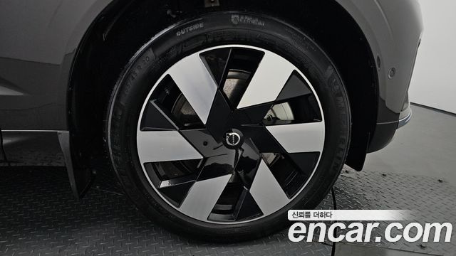Volvo XC60 2025 — photo 39